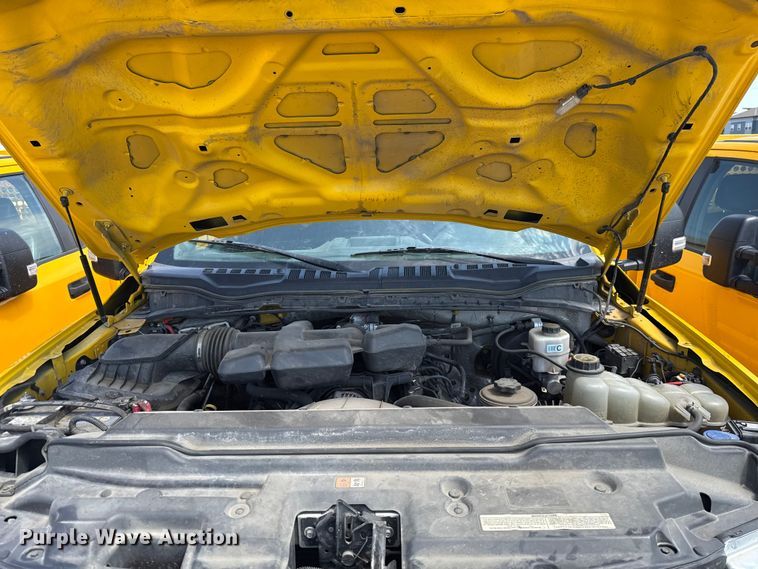 image for item EU2071 2019 Ford F350 utility bed pickup truck