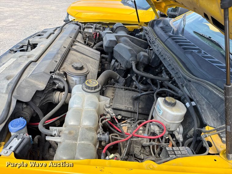 image for item EU2071 2019 Ford F350 utility bed pickup truck