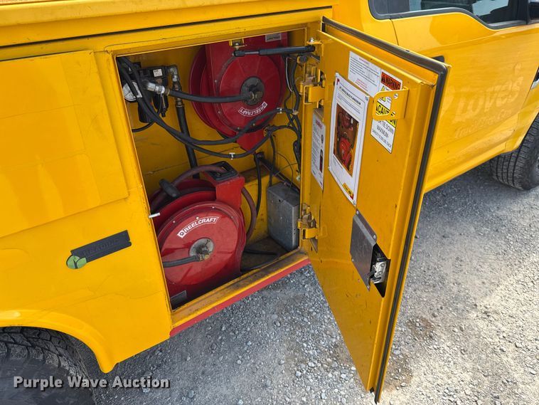 image for item EU2072 2017 Ford F350 Super Duty  utility bed pickup truck