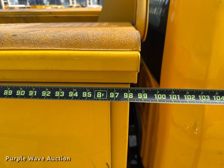 image for item EU2072 2017 Ford F350 Super Duty  utility bed pickup truck