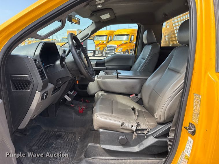 image for item EU2072 2017 Ford F350 Super Duty  utility bed pickup truck