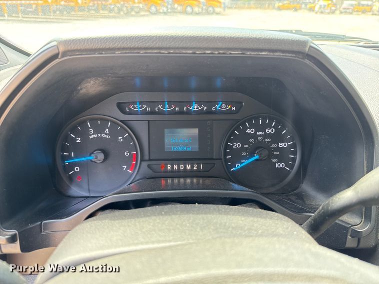 image for item EU2072 2017 Ford F350 Super Duty  utility bed pickup truck