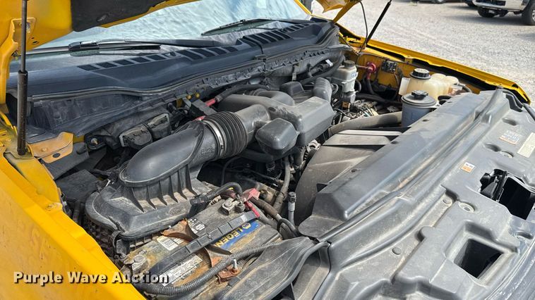 image for item EU2072 2017 Ford F350 Super Duty  utility bed pickup truck