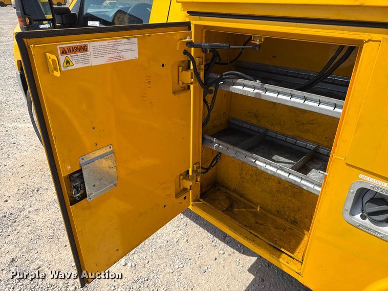 image for item EU2073 2017 Chevrolet Silverado 3500HD utility bed pickup truck