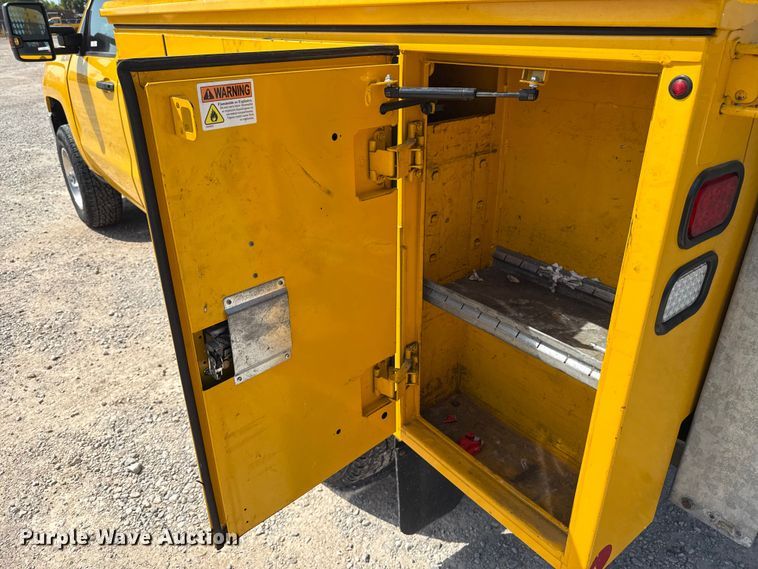 image for item EU2073 2017 Chevrolet Silverado 3500HD utility bed pickup truck