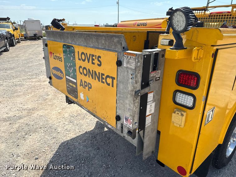 image for item EU2073 2017 Chevrolet Silverado 3500HD utility bed pickup truck