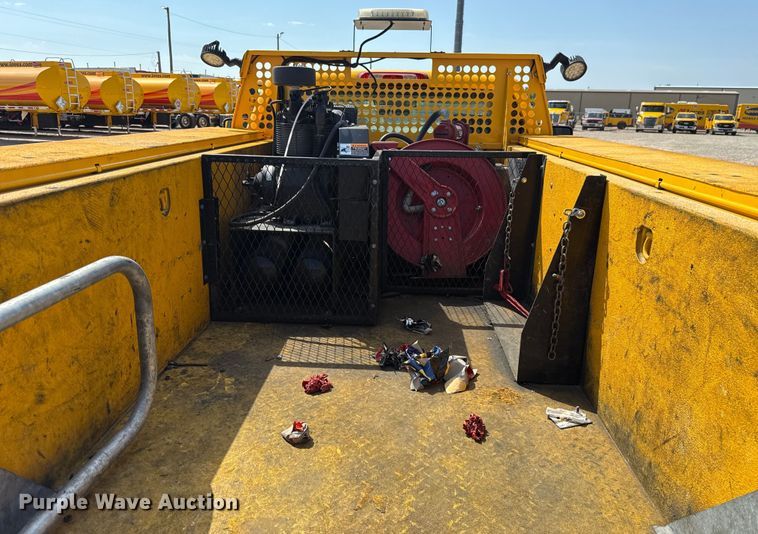 image for item EU2073 2017 Chevrolet Silverado 3500HD utility bed pickup truck