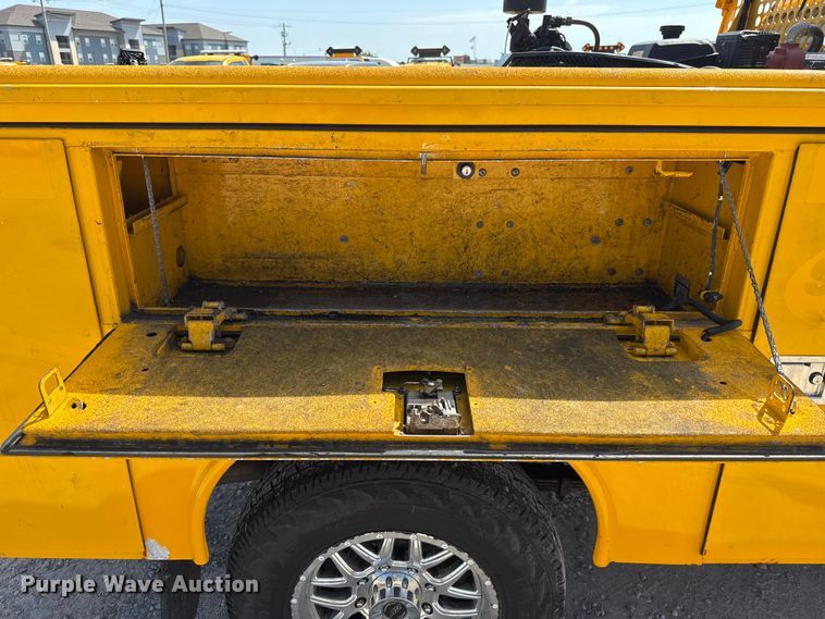 image for item EU2073 2017 Chevrolet Silverado 3500HD utility bed pickup truck