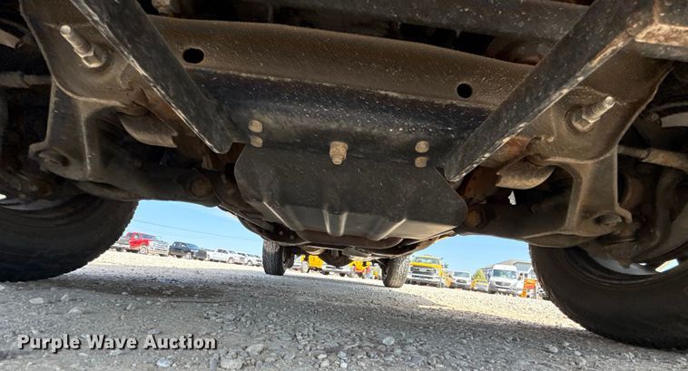 image for item EU2073 2017 Chevrolet Silverado 3500HD utility bed pickup truck