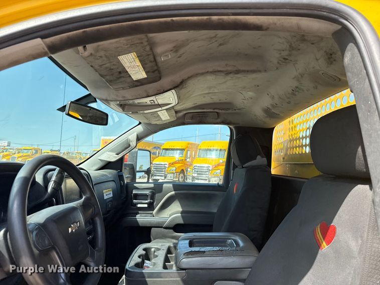 image for item EU2073 2017 Chevrolet Silverado 3500HD utility bed pickup truck