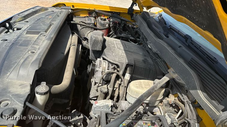 image for item EU2073 2017 Chevrolet Silverado 3500HD utility bed pickup truck