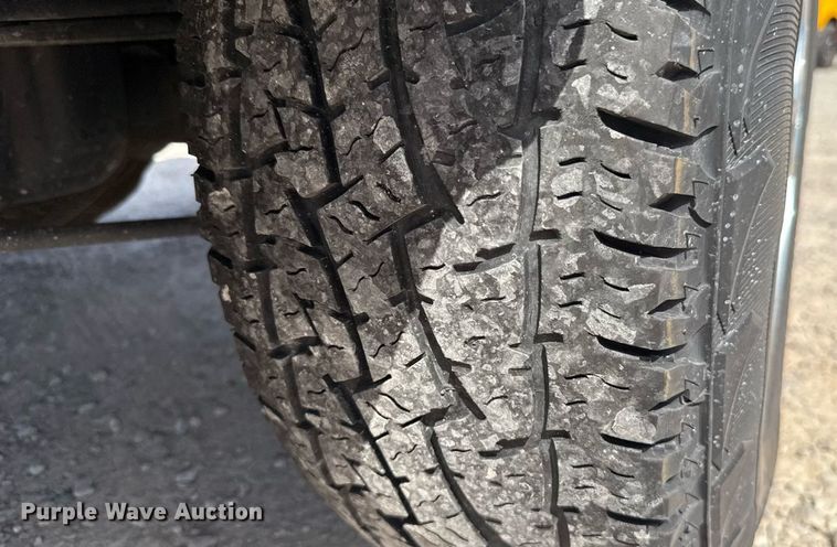 image for item EU2073 2017 Chevrolet Silverado 3500HD utility bed pickup truck