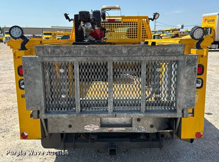 image for item EU2074 2017 Ford F350 Super Duty  utility bed pickup truck