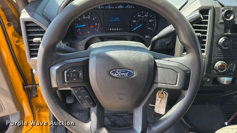 image for item EU2074 2017 Ford F350 Super Duty  utility bed pickup truck