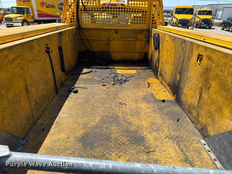 image for item EU2076 2017 Chevrolet Silverado 3500HD utility bed pickup truck