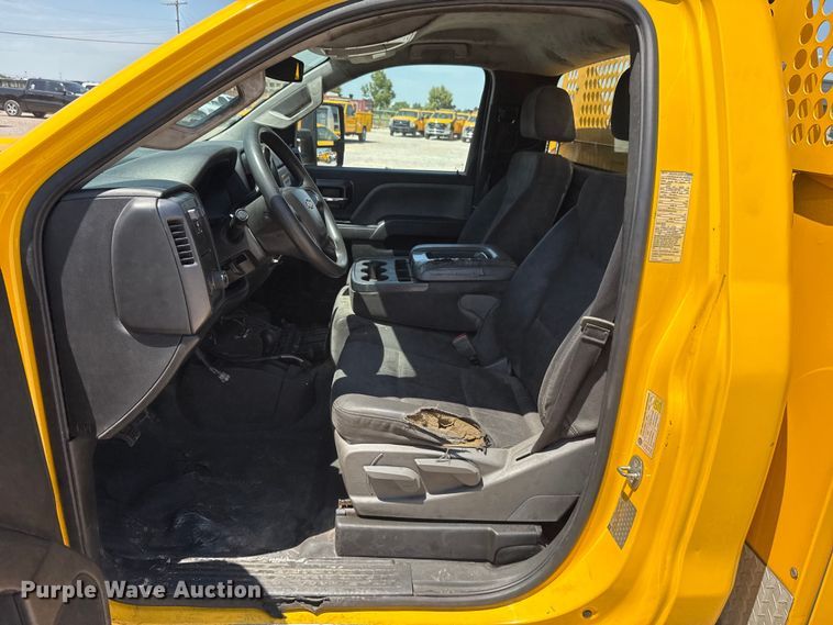 image for item EU2076 2017 Chevrolet Silverado 3500HD utility bed pickup truck