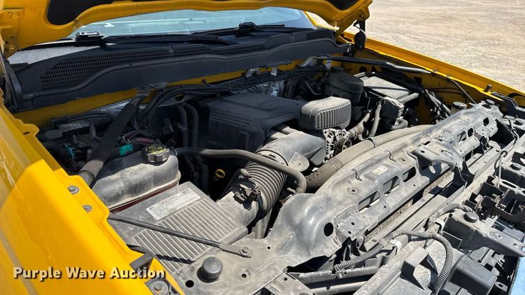 image for item EU2076 2017 Chevrolet Silverado 3500HD utility bed pickup truck