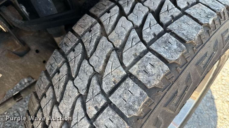 image for item EU2076 2017 Chevrolet Silverado 3500HD utility bed pickup truck