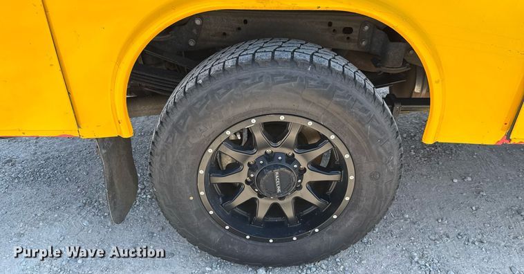 image for item EU2076 2017 Chevrolet Silverado 3500HD utility bed pickup truck