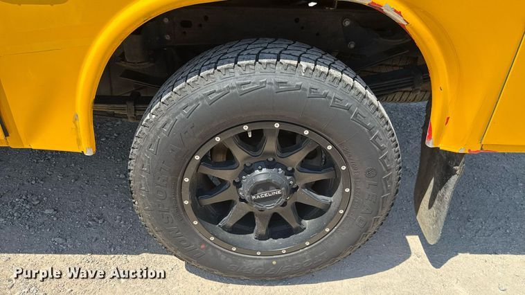 image for item EU2076 2017 Chevrolet Silverado 3500HD utility bed pickup truck