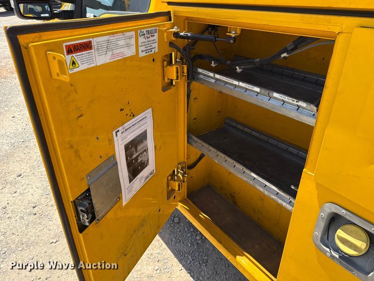 image for item EU2077 2017 Ford F350 Super Duty  utility bed pickup truck