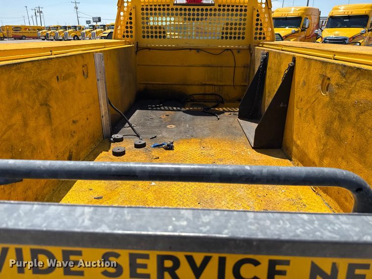 image for item EU2077 2017 Ford F350 Super Duty  utility bed pickup truck