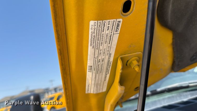 image for item EU2077 2017 Ford F350 Super Duty  utility bed pickup truck