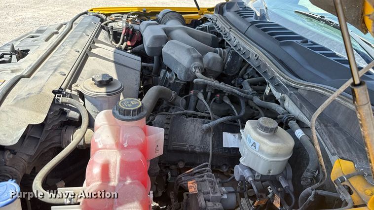 image for item EU2077 2017 Ford F350 Super Duty  utility bed pickup truck