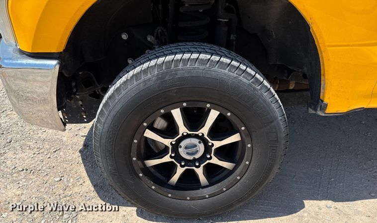 image for item EU2077 2017 Ford F350 Super Duty  utility bed pickup truck