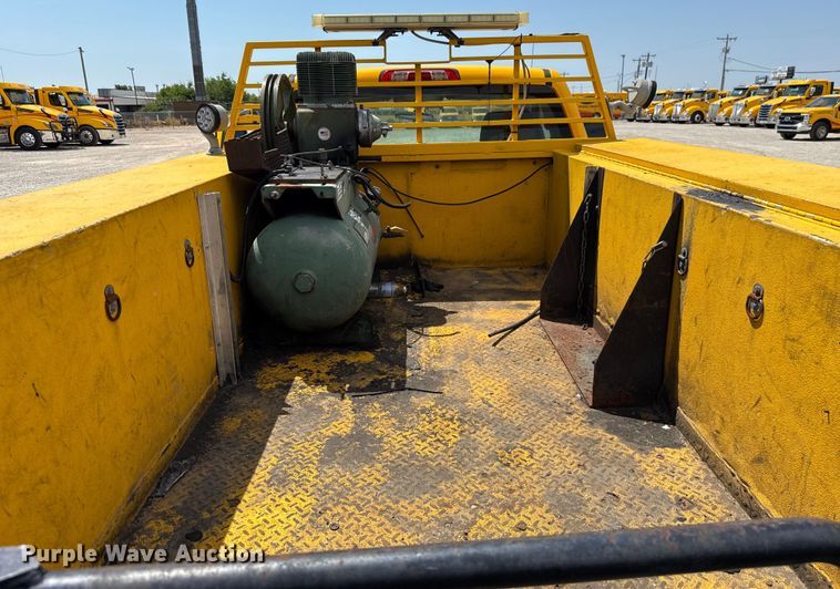 image for item EU2078 2015 Chevrolet Silverado 3500HD utility bed pickup truck