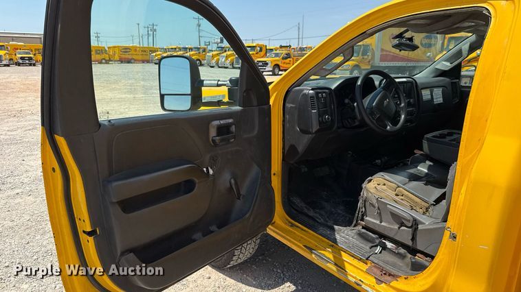 image for item EU2078 2015 Chevrolet Silverado 3500HD utility bed pickup truck