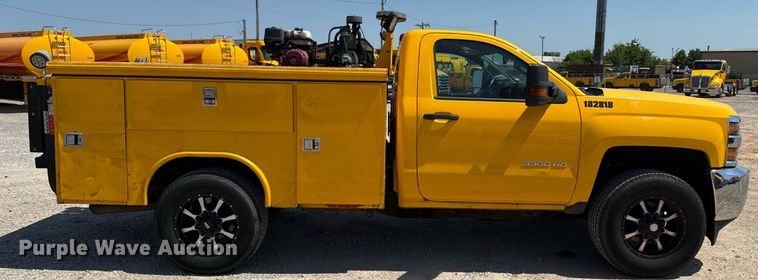 image for item EU2079 2017 Chevrolet Silverado 3500HD utility bed pickup truck