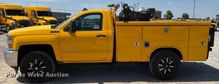 image for item EU2079 2017 Chevrolet Silverado 3500HD utility bed pickup truck