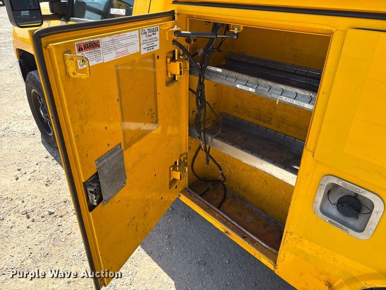 image for item EU2079 2017 Chevrolet Silverado 3500HD utility bed pickup truck