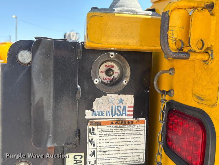 image for item EU2079 2017 Chevrolet Silverado 3500HD utility bed pickup truck