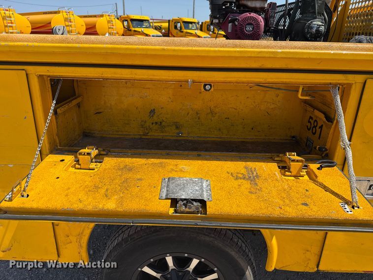 image for item EU2079 2017 Chevrolet Silverado 3500HD utility bed pickup truck