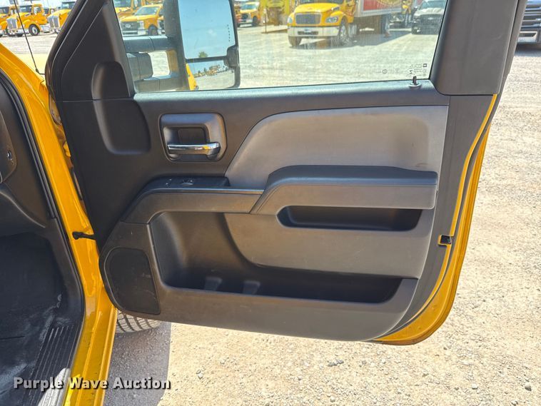 image for item EU2079 2017 Chevrolet Silverado 3500HD utility bed pickup truck