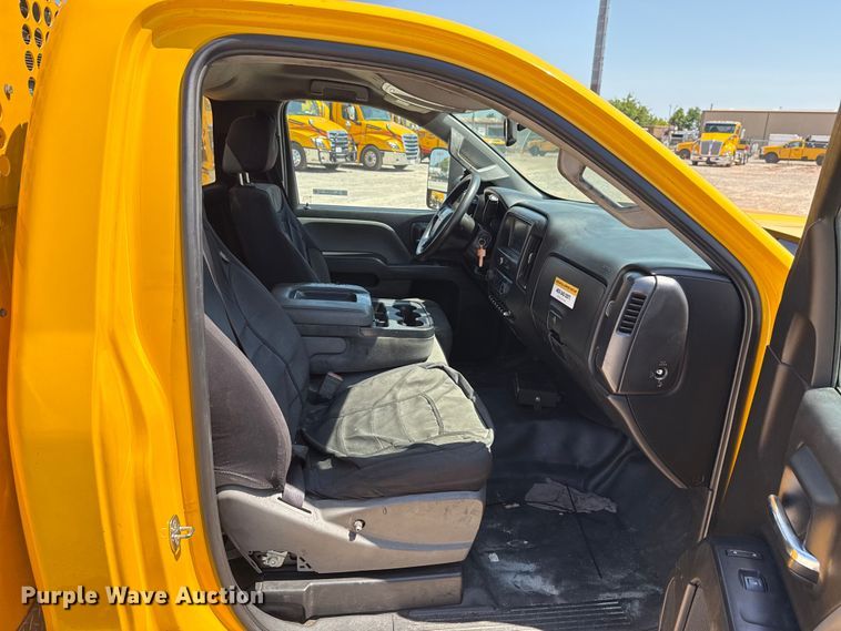 image for item EU2079 2017 Chevrolet Silverado 3500HD utility bed pickup truck