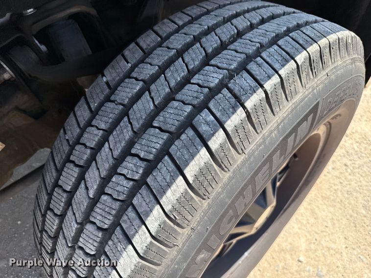 image for item EU2079 2017 Chevrolet Silverado 3500HD utility bed pickup truck