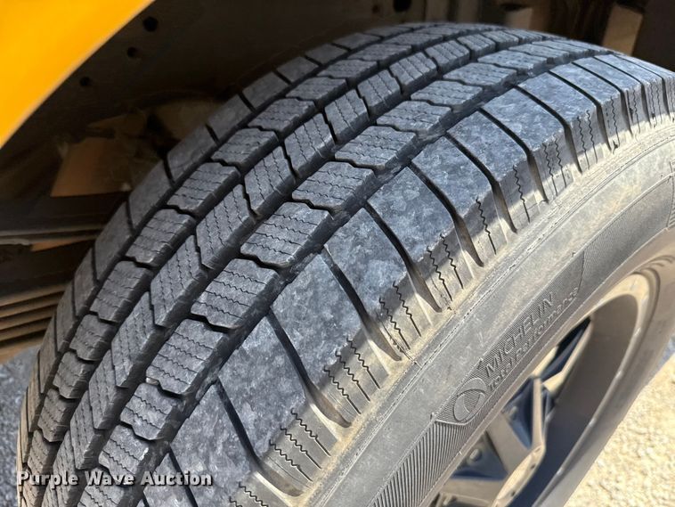 image for item EU2079 2017 Chevrolet Silverado 3500HD utility bed pickup truck