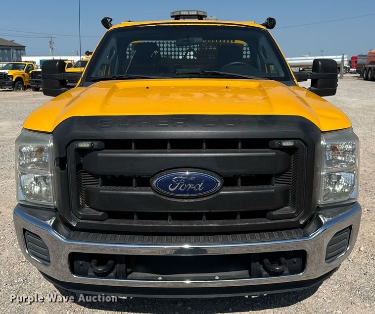 image for item EU2080 2016 Ford F350 Super Duty  utility bed pickup truck