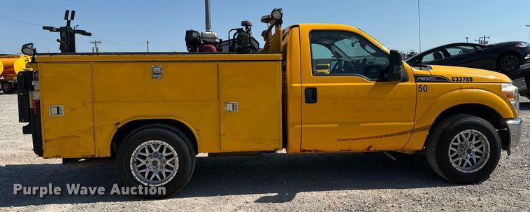 image for item EU2080 2016 Ford F350 Super Duty  utility bed pickup truck