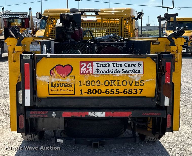 image for item EU2080 2016 Ford F350 Super Duty  utility bed pickup truck