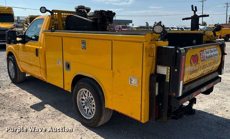 image for item EU2080 2016 Ford F350 Super Duty  utility bed pickup truck