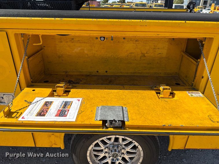 image for item EU2080 2016 Ford F350 Super Duty  utility bed pickup truck