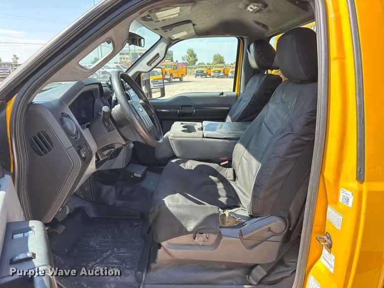 image for item EU2080 2016 Ford F350 Super Duty  utility bed pickup truck