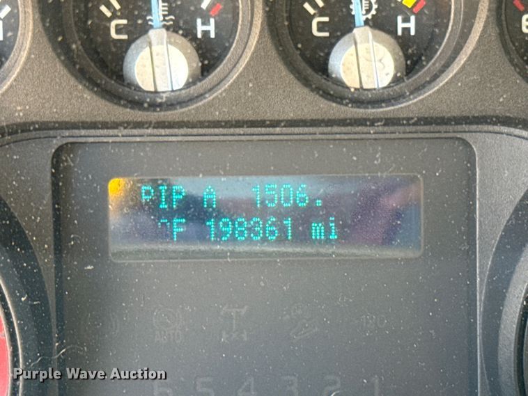 image for item EU2080 2016 Ford F350 Super Duty  utility bed pickup truck