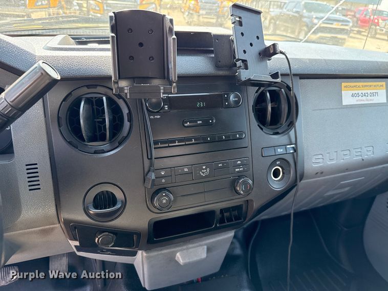 image for item EU2080 2016 Ford F350 Super Duty  utility bed pickup truck