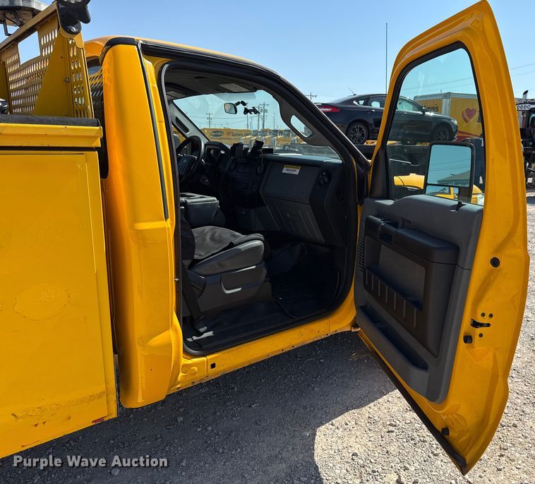 image for item EU2080 2016 Ford F350 Super Duty  utility bed pickup truck