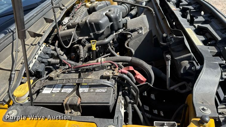 image for item EU2080 2016 Ford F350 Super Duty  utility bed pickup truck